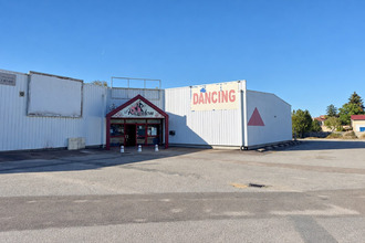  localcommercial paray-le-monial 71600