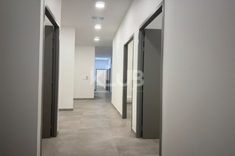  localcommercial pertuis 84120