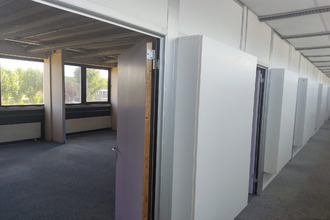  localcommercial plaisir 78370