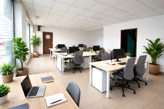  localcommercial pleuven 29170