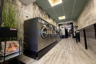  localcommercial ploemeur 56270