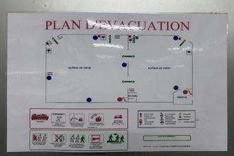  localcommercial ploeren 56880