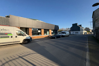  localcommercial ploudalmezeau 29830