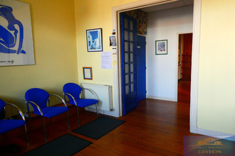  localcommercial pontacq 64530