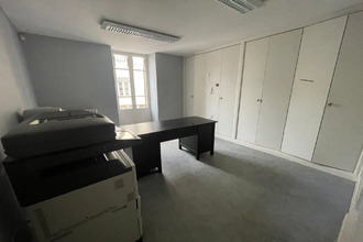  localcommercial pontaumur 63380