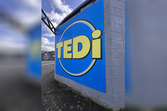  localcommercial pontivy 56300