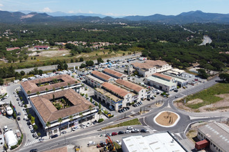  localcommercial puget-sur-argens 83480