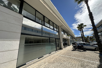  localcommercial puget-sur-argens 83480