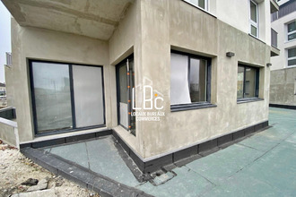  localcommercial reze 44400