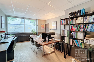  localcommercial rouen 76000