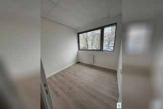  localcommercial rouen 76100