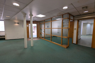  localcommercial salernes 83690