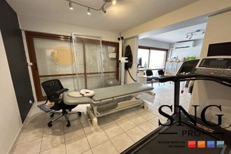  localcommercial salon-de-provence 13300