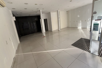  localcommercial salon-de-provence 13300