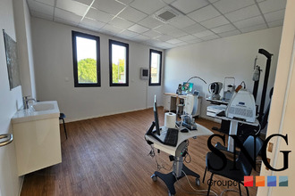  localcommercial salon-de-provence 13300