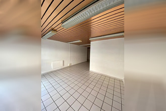  localcommercial salon-de-provence 13300