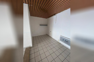  localcommercial salon-de-provence 13300