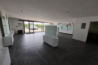  localcommercial sanilhac 24660