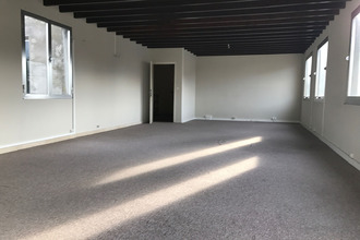  localcommercial santes 59211