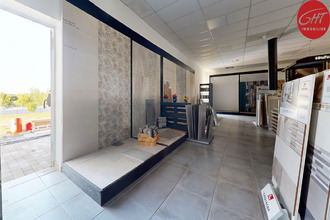  localcommercial serre-les-sapins 25770
