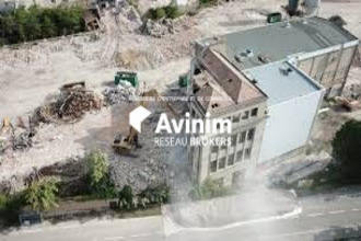  localcommercial sisteron 04200