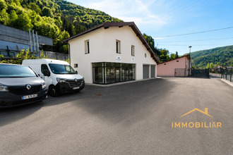 localcommercial st-claude 39200