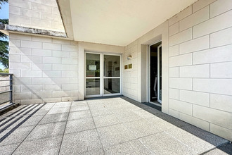  localcommercial st-cyr-sur-loire 37540