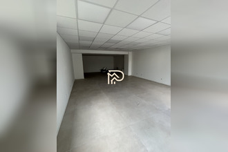  localcommercial st-cyr-sur-mer 83270