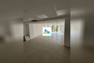  localcommercial st-cyr-sur-mer 83270