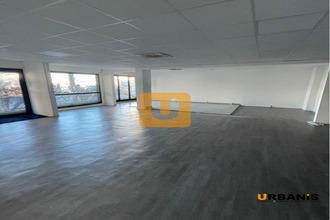  localcommercial st-denis 97400