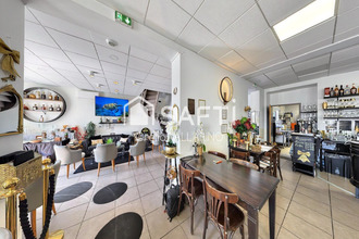  localcommercial st-dizant-du-gua 17240