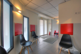  localcommercial st-genis-pouilly 01630