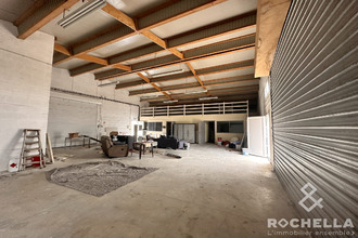  localcommercial st-jean-d-angely 17400