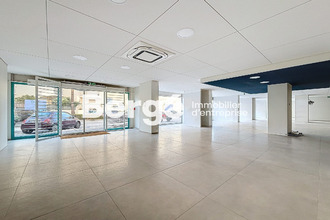  localcommercial st-laurent-du-var 06700