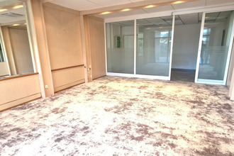  localcommercial st-laurent-du-var 06700