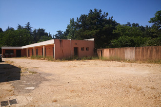  localcommercial st-maximin-la-ste-baume 83470