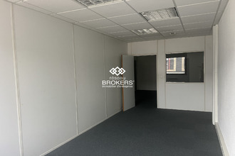  localcommercial st-quentin-fallavier 38070
