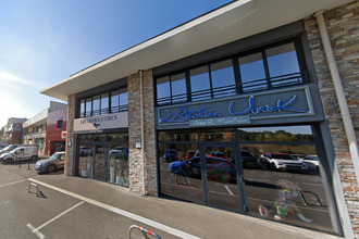  localcommercial ste-maxime 83120