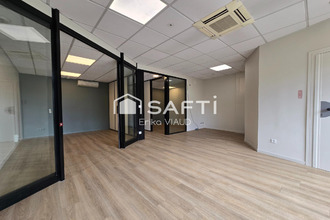  localcommercial surgeres 17700