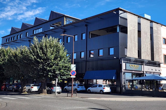  localcommercial tarbes 65000