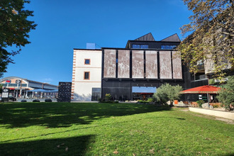  localcommercial tarbes 65000