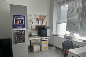  localcommercial toulenne 33210