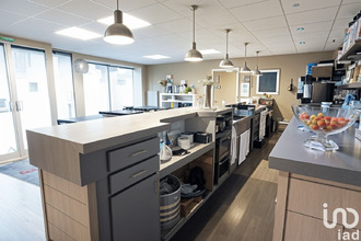  localcommercial vaire 85150