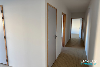  localcommercial vaire 85150