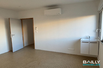  localcommercial vaire 85150
