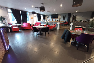  localcommercial vaureal 95490