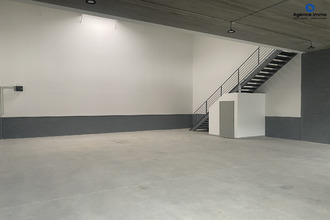  localcommercial vaux-le-penil 77000