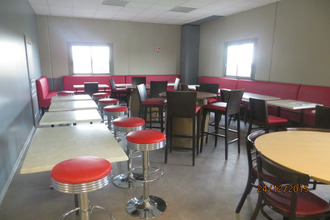  localcommercial venelles 13770