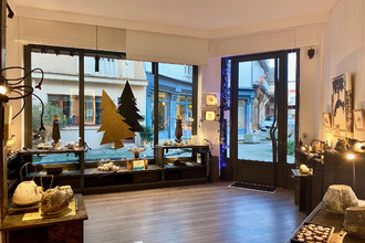  localcommercial vichy 03200