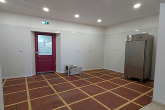  localcommercial villecroze 83690